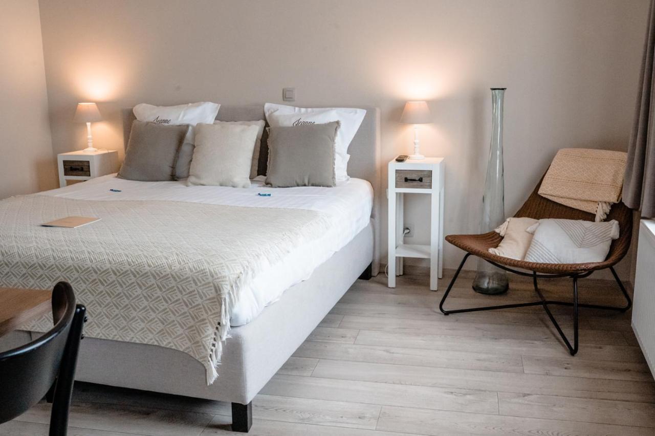 Jeanne Bed and Breakfast Nieuwpoort Exteriör bild
